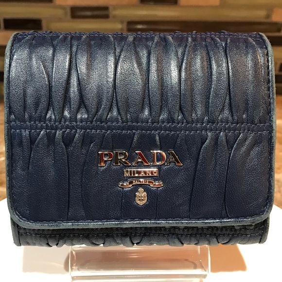 PRADA Gathered Lambskin Leather Trifold Wallet πππ₯ - Picture 17 of 17